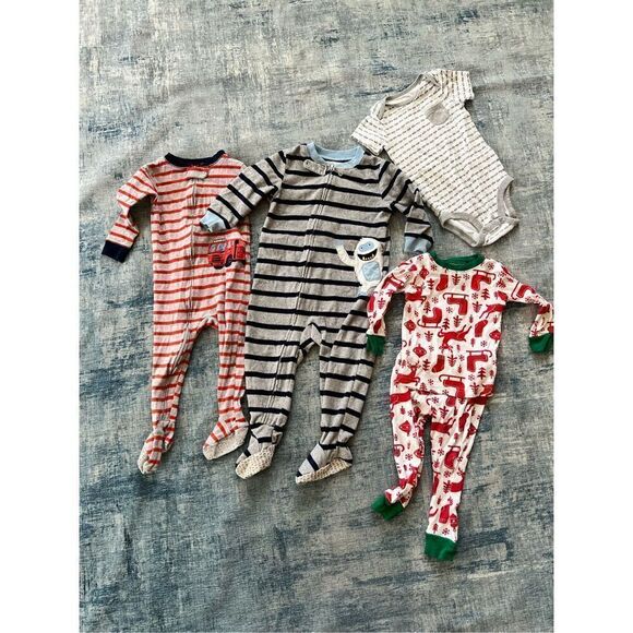 Carter's 4 Piece Baby Sleeper Mini Lot All Size 18 Months - Picture 1 of 10